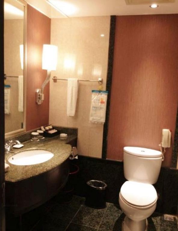 Yunheng Hotel Neijiang Extérieur photo