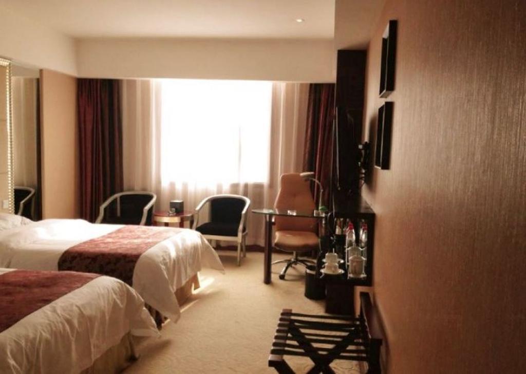 Yunheng Hotel Neijiang Extérieur photo
