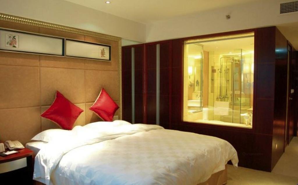 Yunheng Hotel Neijiang Extérieur photo