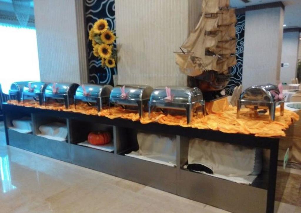 Yunheng Hotel Neijiang Extérieur photo
